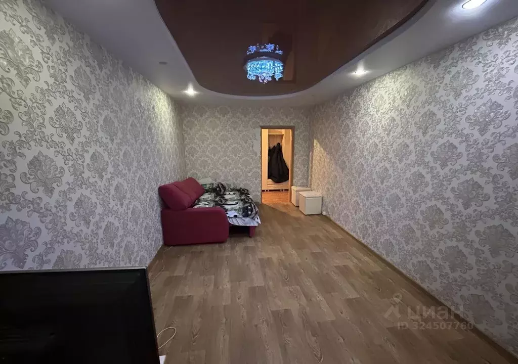 3-к кв. Курская область, Курск просп. Вячеслава Клыкова, 15 (80.0 м) - Фото 1