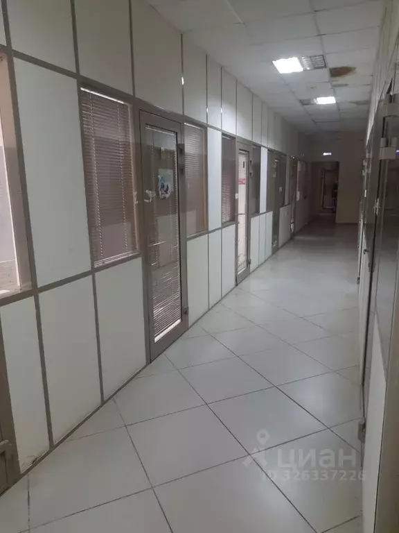 Помещение свободного назначения в Тюменская область, Ишим ул. Карла ... - Фото 2