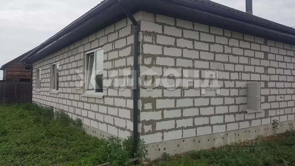 Дом в Хакасия, Усть-Абаканский район, пос. Тепличный ул. Парковая (160 ... - Фото 2