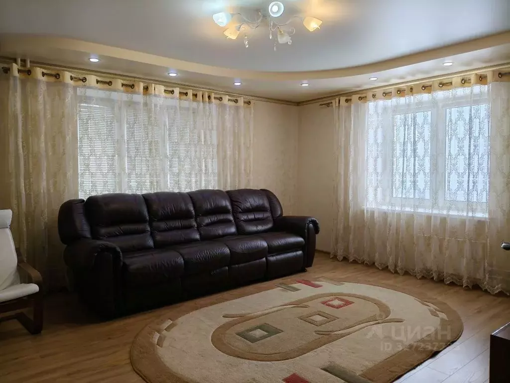 3-к кв. Татарстан, Казань ул. Тыныч, 8 (87.8 м) - Фото 1