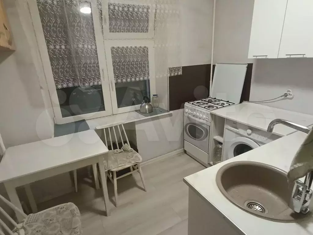 Комната 15,6 м в 3-к., 4/5 эт. - Фото 0