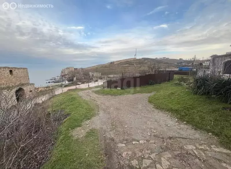 3-комнатная квартира: Феодосия, улица Рабочий Городок, 7 (78.6 м) - Фото 2