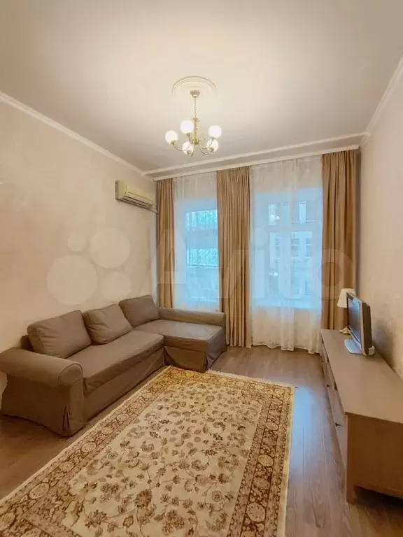 1-к. квартира, 40 м, 2/5 эт. - Фото 1