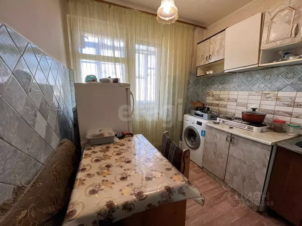 2-к кв. Северная Осетия, Владикавказ ул. Астана Кесаева, 27к2 (37.5 м) - Фото 1