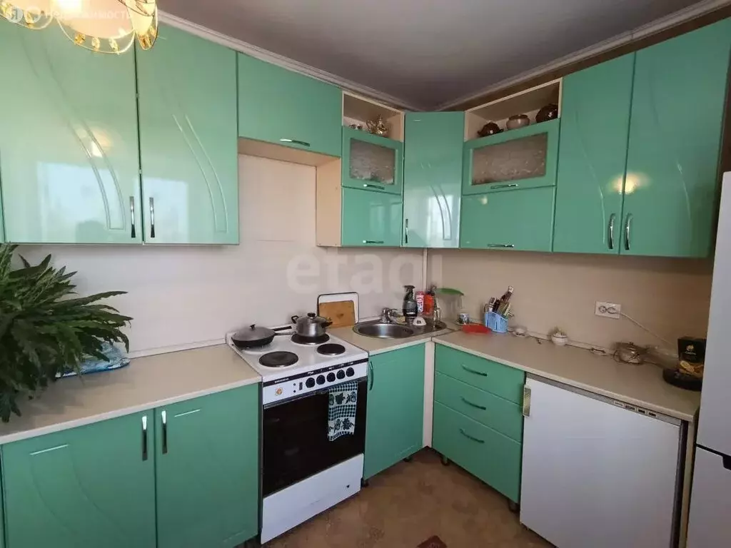 2-комнатная квартира: Черногорск, Октябрьская улица, 102 (55 м) - Фото 2