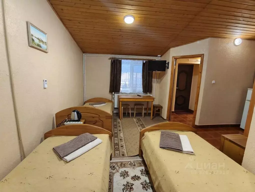 Комната Псковская область, Островский район, Бережанская волость, д. ... - Фото 1