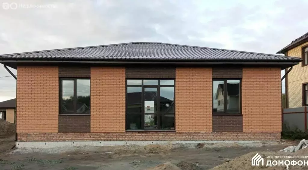 Дом в село Троицкое, Янтарная улица (105 м) - Фото 2