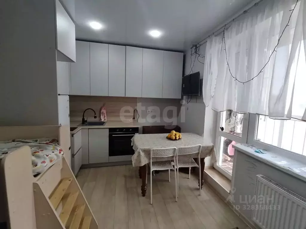 Студия Тюменская область, Тюмень ул. Новоселов, 115 (24.1 м) - Фото 1