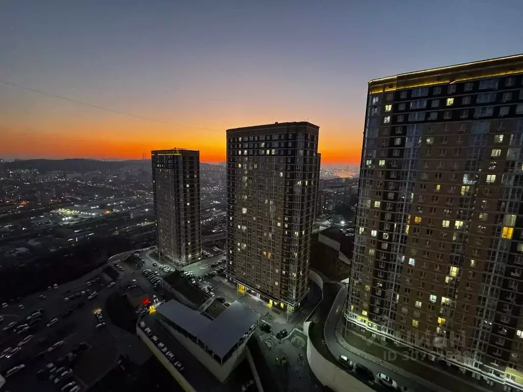 2-к кв. Приморский край, Владивосток ул. Нейбута, 2Ак2 (53.0 м) - Фото 0