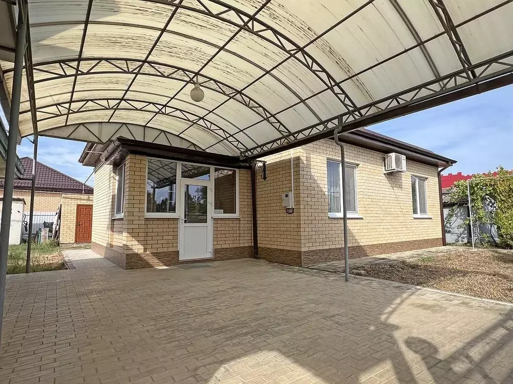 Дом в Краснодарский край, Славянск-на-Кубани Рыночная ул., 229 (100 м) - Фото 0