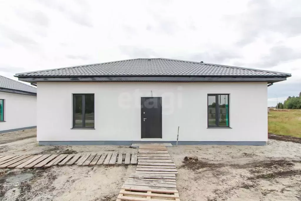 Дом в Тюменская область, Тюменский муниципальный округ, Новокаменский ... - Фото 0