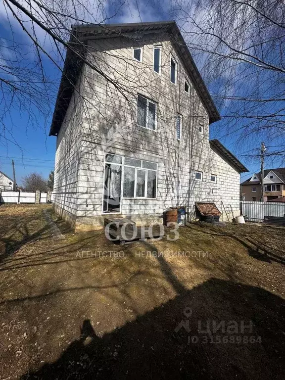 Дом в Калужская область, Дзержинский район, Жилетово с/пос, д. ... - Фото 1