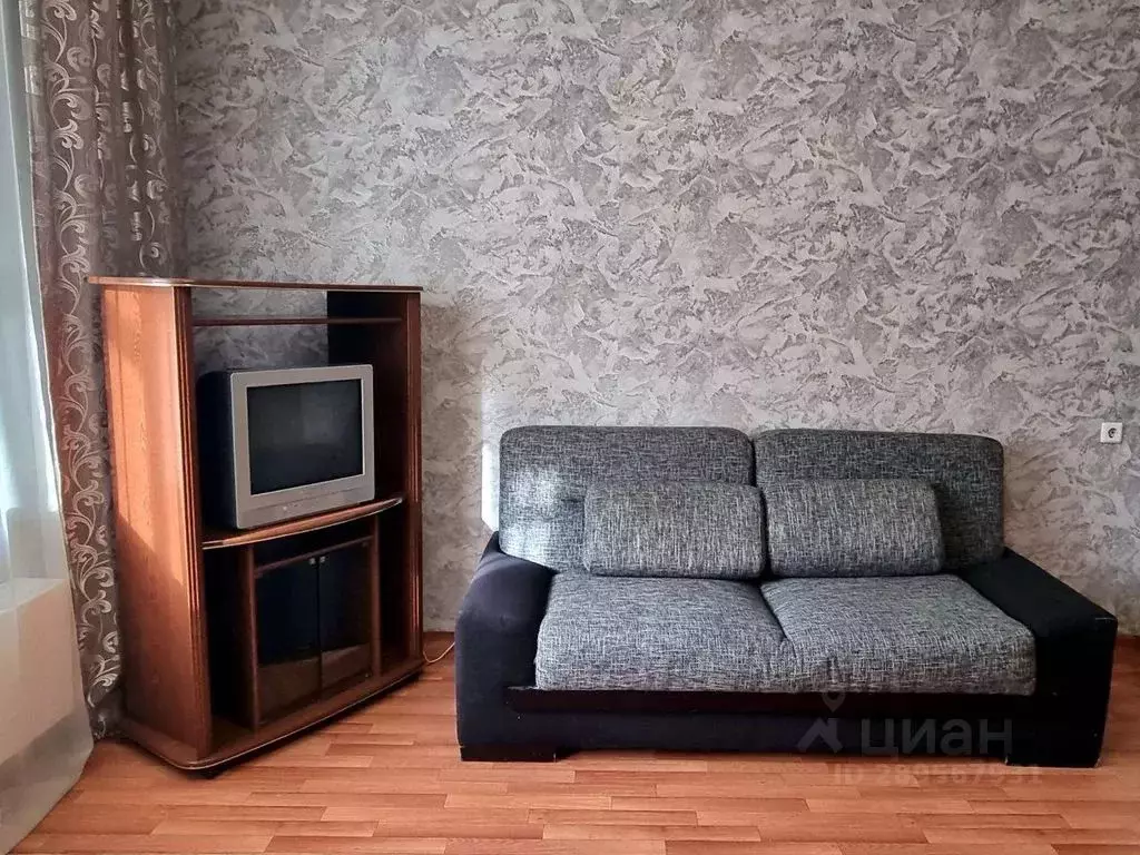 1-к кв. Красноярский край, Красноярск ул. Михаила Годенко, 1 (35.0 м) - Фото 0