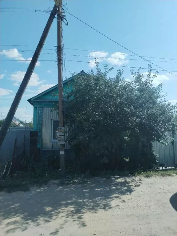 Дом в Саратовская область, Петровск ул. Крупской, 8 (75 м) - Фото 1