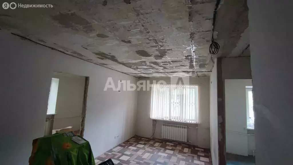 2-комнатная квартира: Шахты, Садовая улица, 25 (49 м) - Фото 2