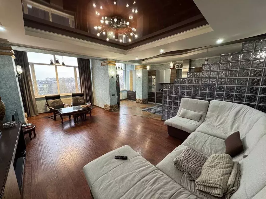 3-к кв. Крым, Симферополь ул. Семашко, 19 (118.7 м) - Фото 1