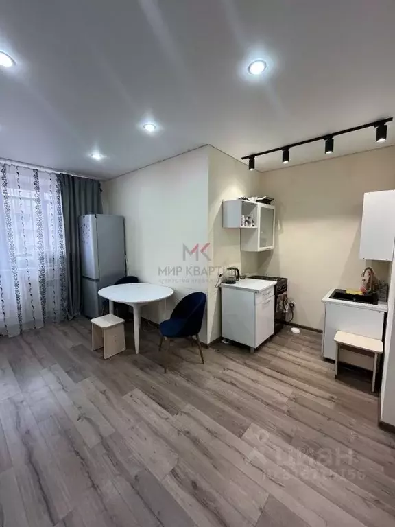 2-к кв. Хакасия, Абакан ул. Кирова, 185к1 (58.0 м) - Фото 0