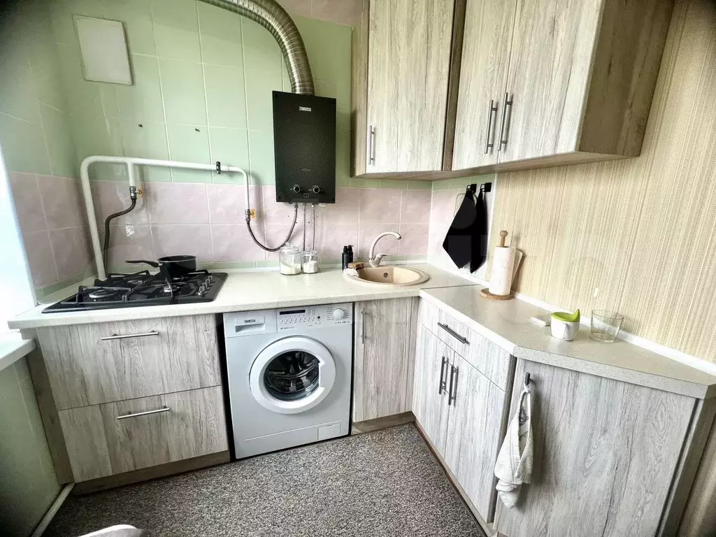 2-к. квартира, 44 м, 5/5 эт. - Фото 1