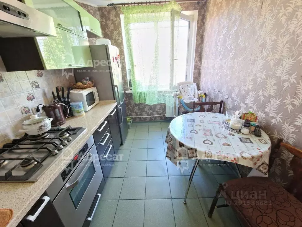 3-к кв. Волгоградская область, Волгоград ул. Рихарда Зорге, 60 (64.8 ... - Фото 1