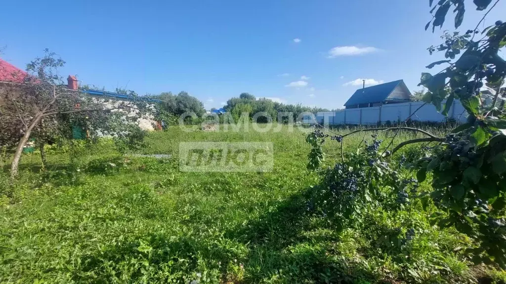 Участок в Татарстан, Тукаевский район, с. Калмия ул. Равиля Хазиева ... - Фото 1