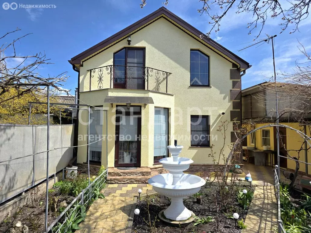 Дом в Ессентуки, улица Лазо (180.5 м) - Фото 1