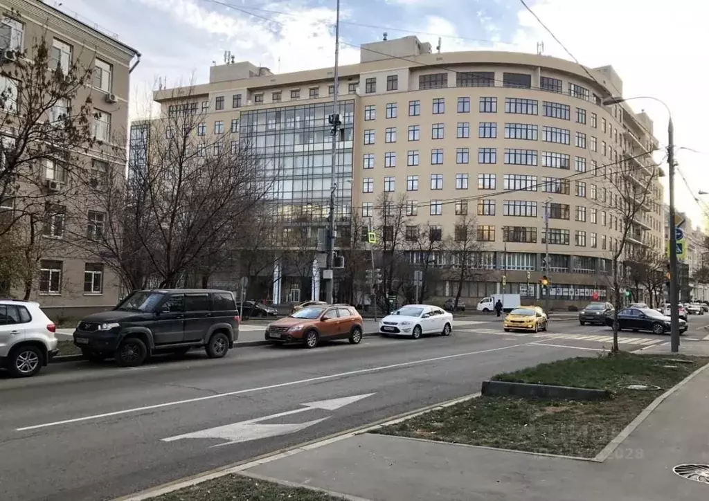 Гараж в Москва 3-я Фрунзенская ул., 19 (13 м) - Фото 1