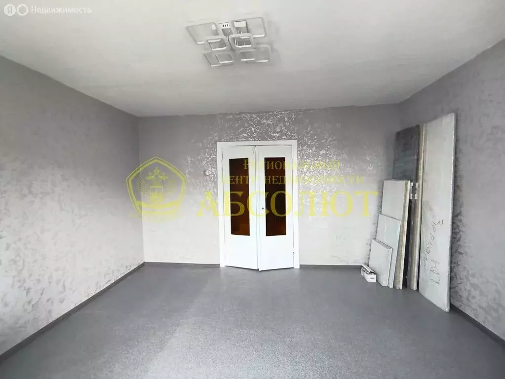 2-комнатная квартира: Ревда, улица Павла Зыкина, 28 (53.4 м) - Фото 1