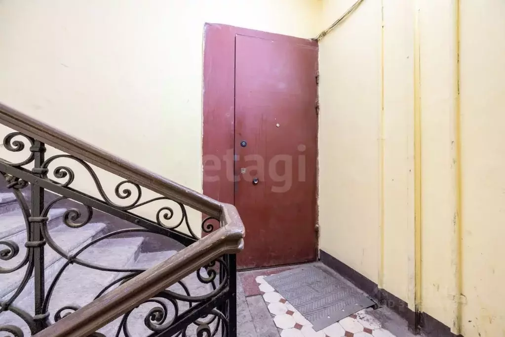 Комната Санкт-Петербург 8-я Советская ул., 32 (12.0 м) - Фото 1