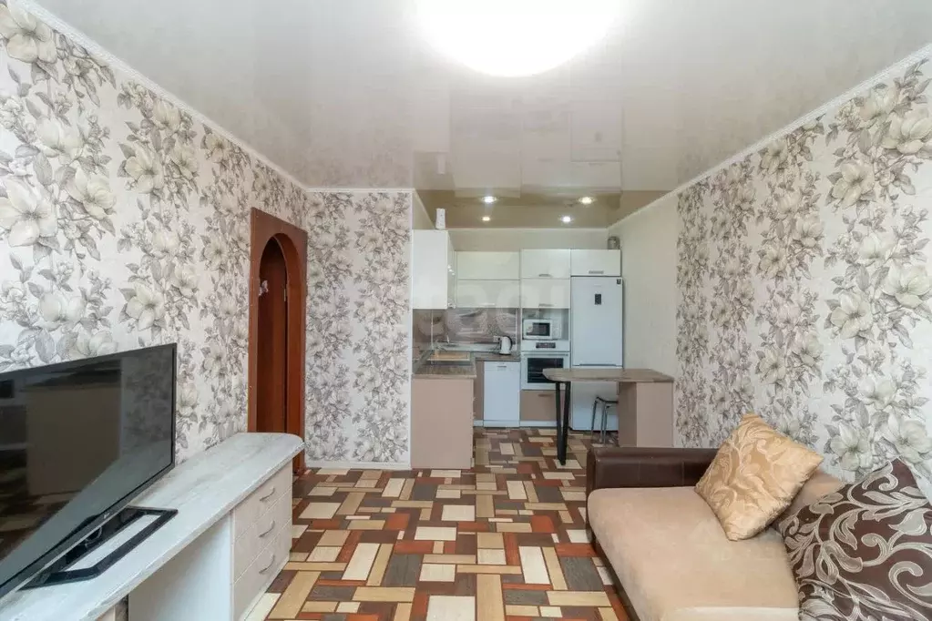 1-к кв. Тюменская область, Тюмень ул. Газовиков, 25к3 (37.6 м) - Фото 0