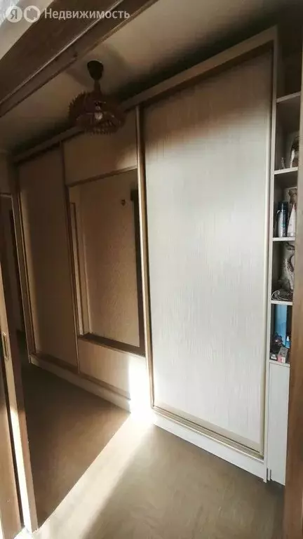 3-комнатная квартира: посёлок Управленческий, улица Парижской Коммуны, ... - Фото 2