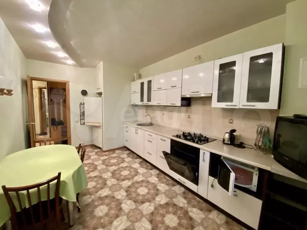 2-к. квартира, 57 м, 3/9 эт. - Фото 0