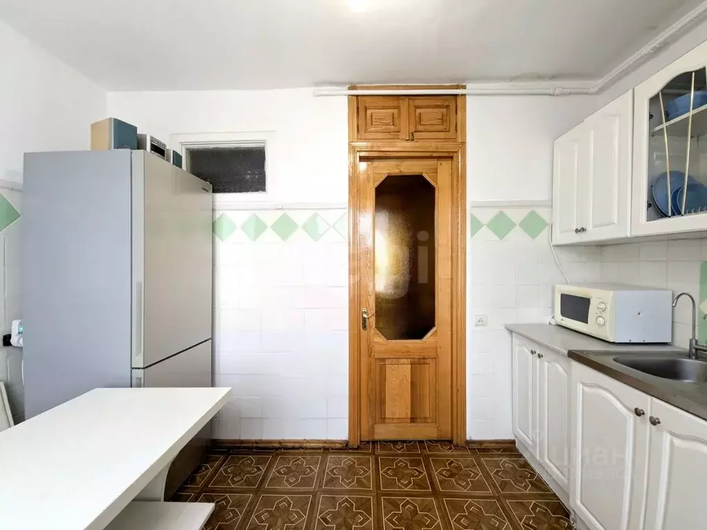 3-к кв. Крым, Симферополь ул. Железнодорожная (65.75 м) - Фото 1