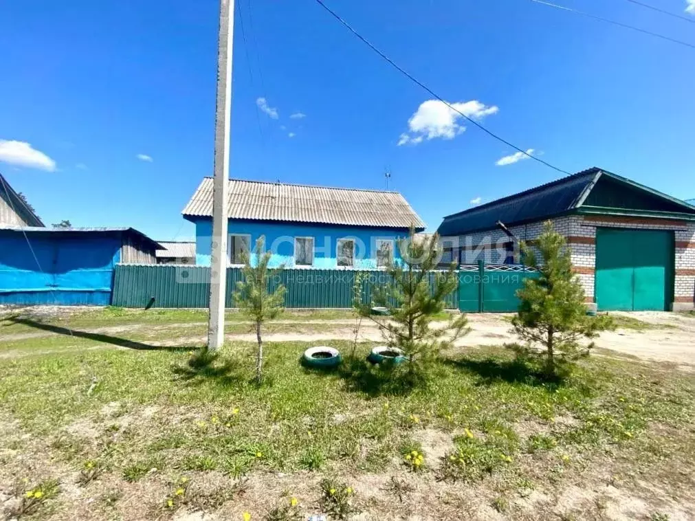 Дом в Амурская область, Серышевский муниципальный округ, с. Томское ... - Фото 1