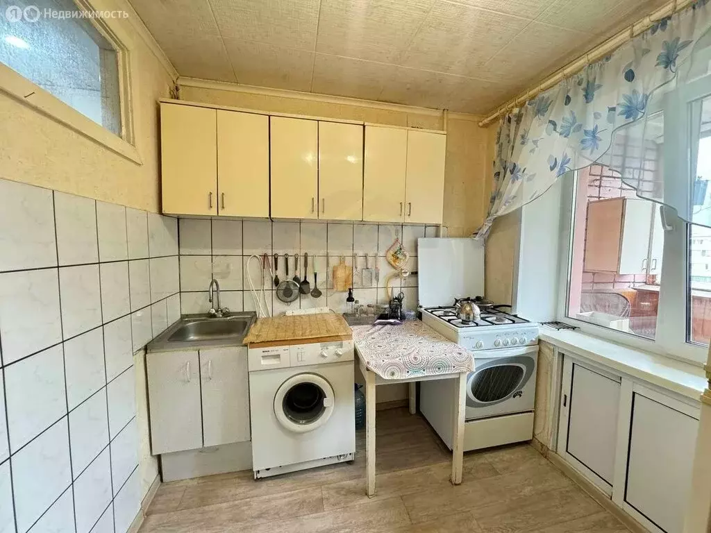 1-комнатная квартира: Старый Оскол, микрорайон Лебединец, 23 (30.8 м) - Фото 1