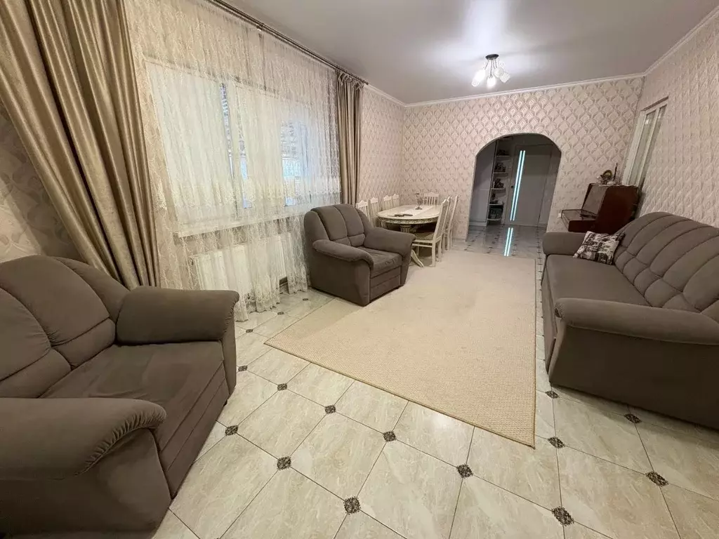 Дом в Ставропольский край, Новоалександровск ул. Курченко (157 м) - Фото 1