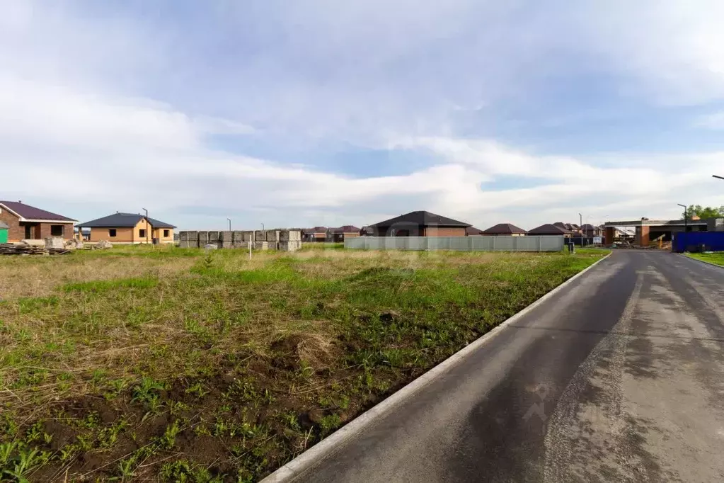 Участок в Тюменская область, Тюменский район, с. Кулаково, Кипрея ... - Фото 1