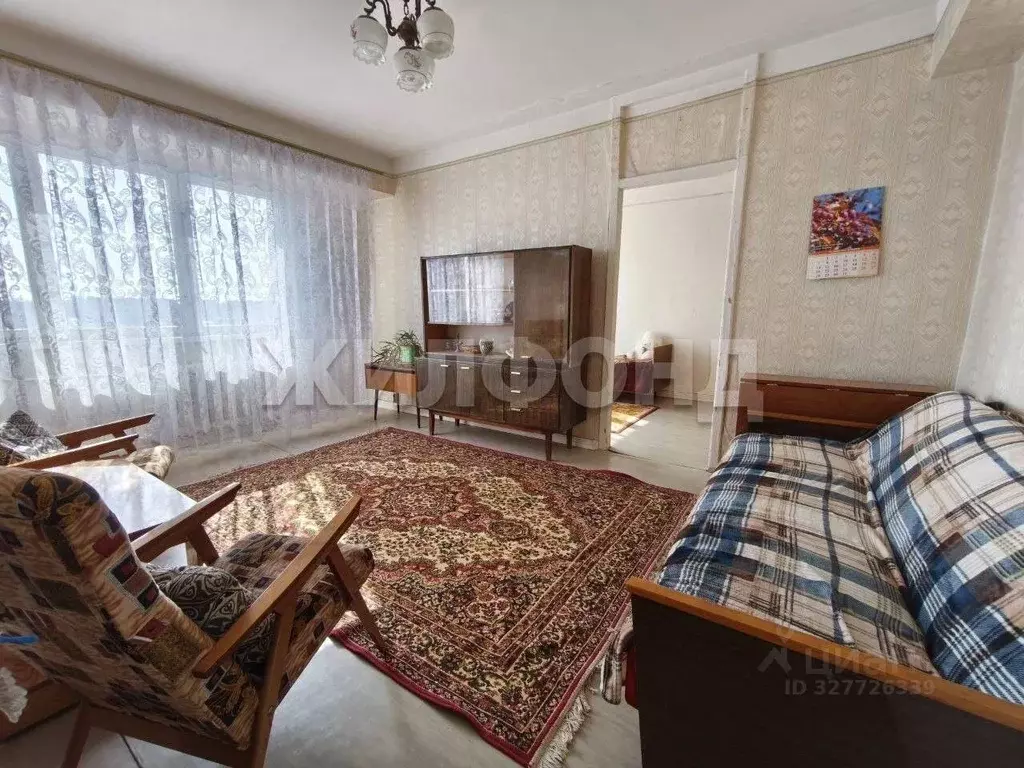 3-к кв. Орловская область, Орел пл. Поликарпова, 10 (55.7 м) - Фото 1