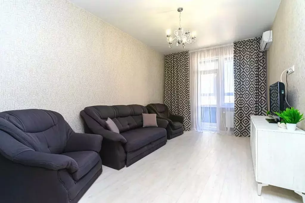 2-к кв. Крым, Симферопольский район, с. Мирное ул. Крымской Весны, 5к5 ... - Фото 2