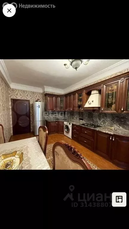3-комнатная квартира: Махачкала, улица Заманова, 47Д (80 м) - Фото 0