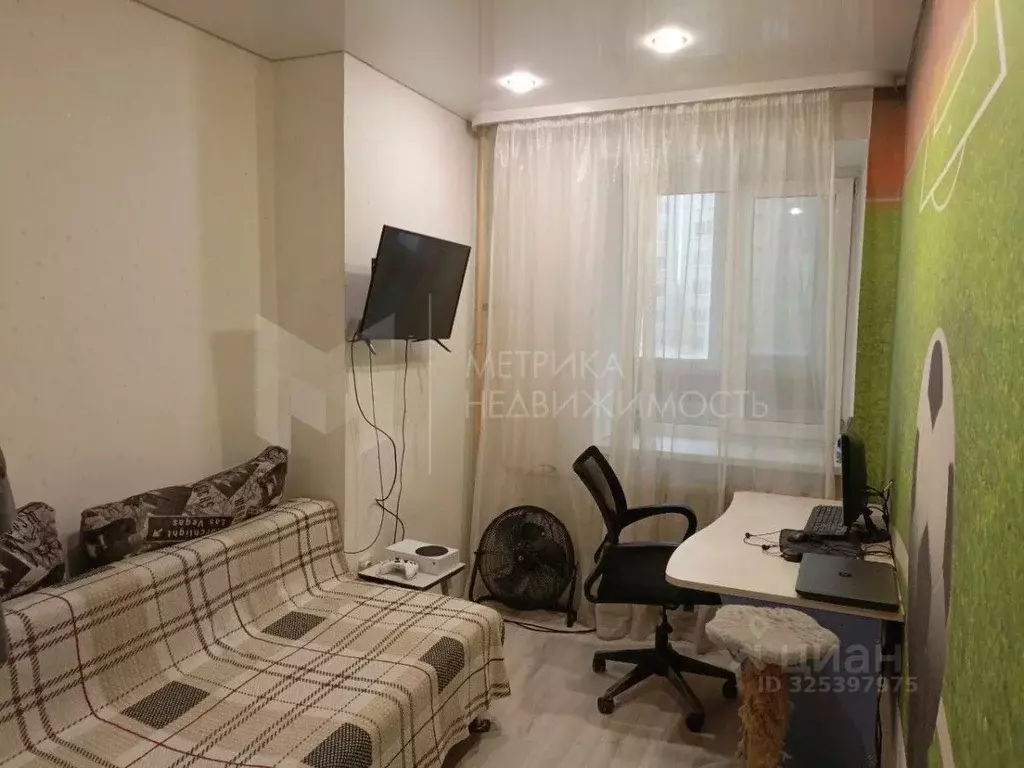 2-к кв. Тюменская область, Тюмень Микрорайон мыс, ул. Малиновского, 8 ... - Фото 1