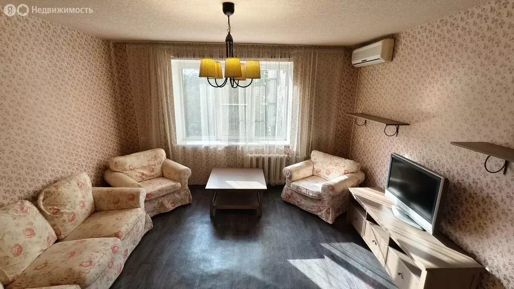 4-комнатная квартира: Таганрог, улица Ленина, 157 (70 м) - Фото 0