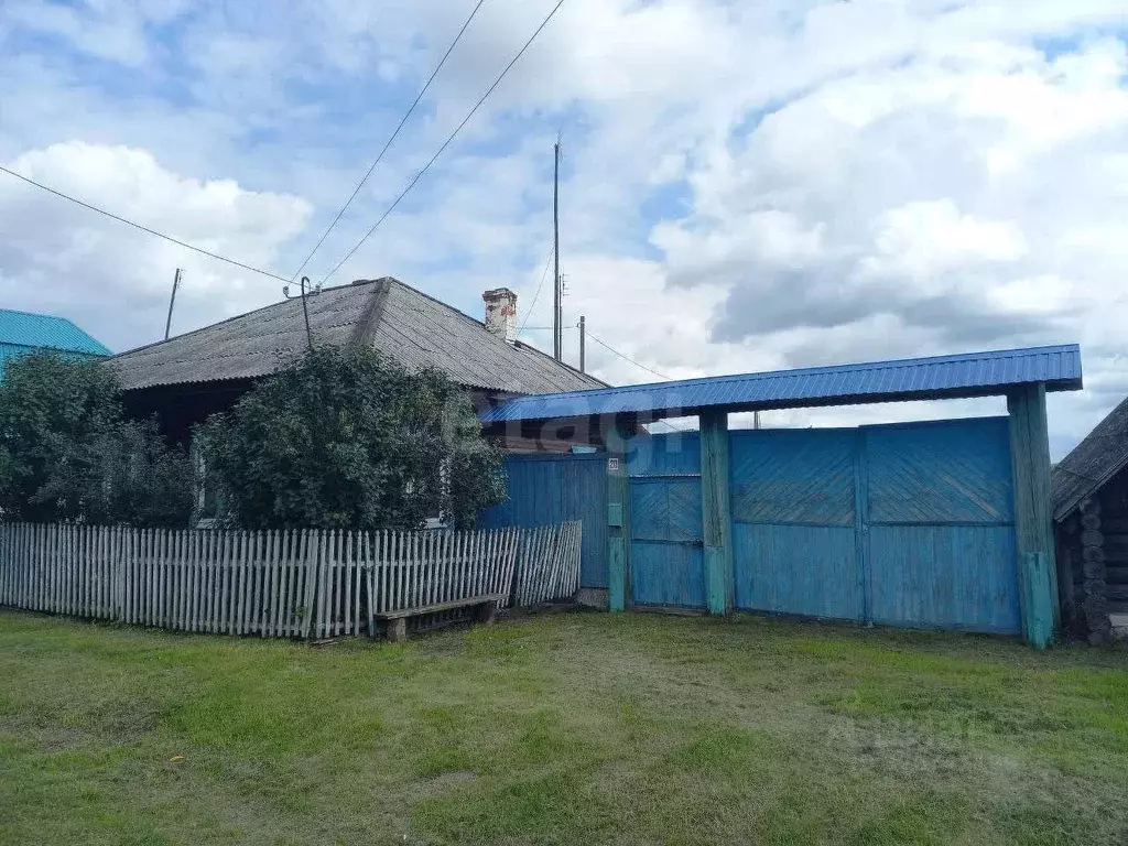 Дом в Свердловская область, Слободо-Туринский район, Усть-Ницинское ... - Фото 1