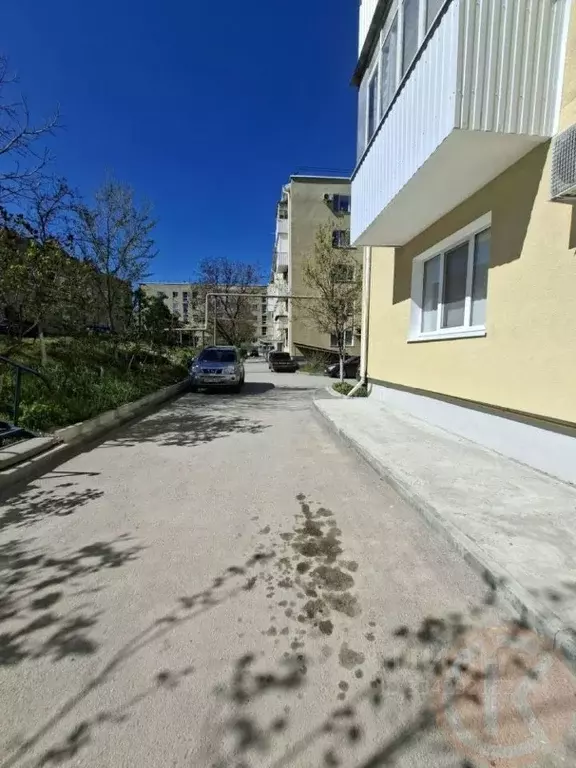 3-к кв. Крым, Черноморское пгт ул. Кирова, 75 (49.5 м) - Фото 2