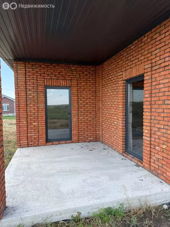 Дом в Октябрьский, Советская улица (100 м) - Фото 2