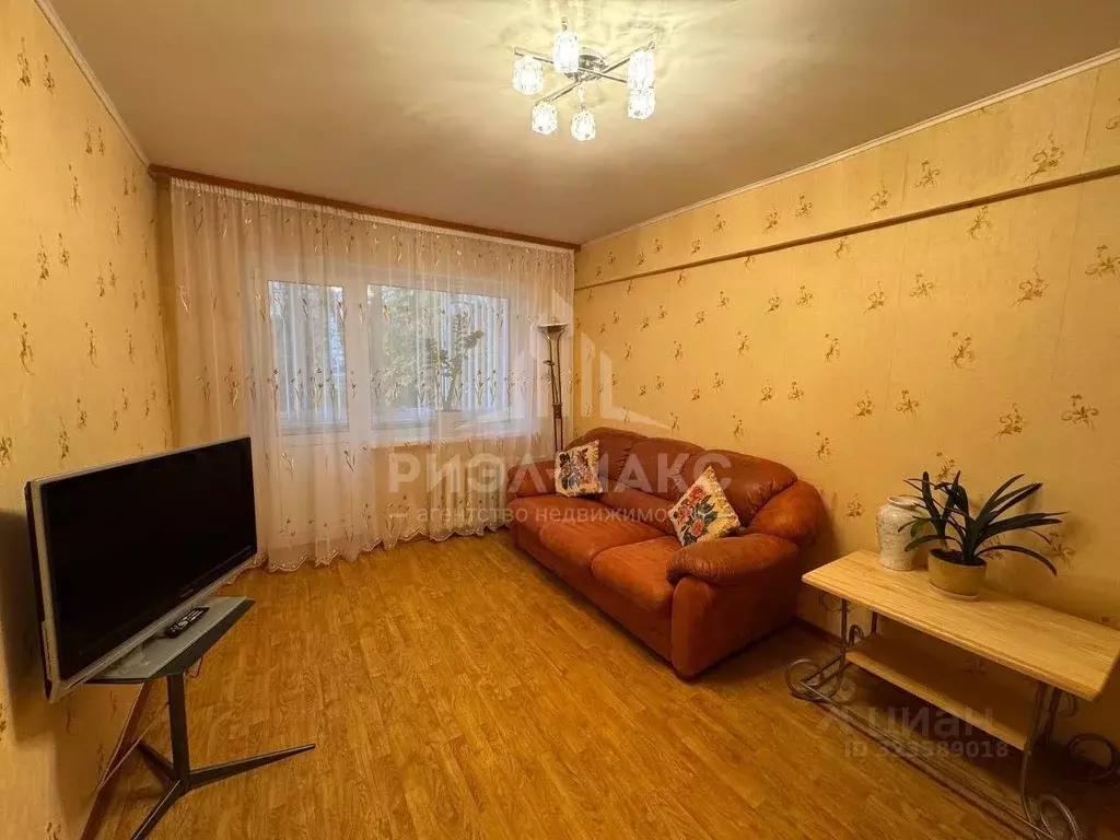 3-к кв. Брянская область, Брянск ул. Бурова, 2А (58.8 м) - Фото 2