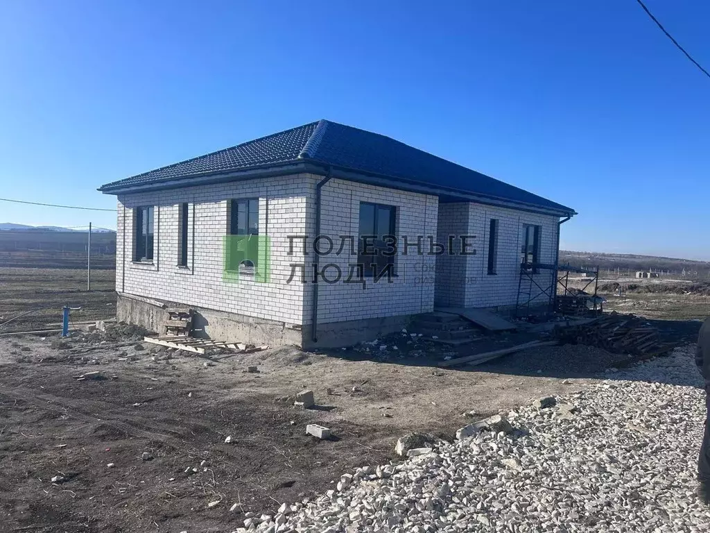 Дом в Краснодарский край, Новороссийск городской округ, Семигорский ... - Фото 0