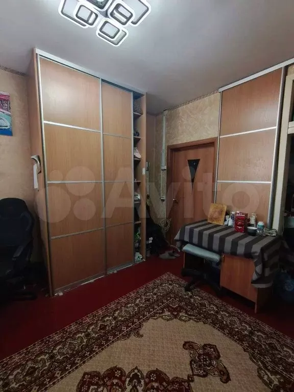 Комната 13,8 м в 4-к., 3/3 эт. - Фото 1