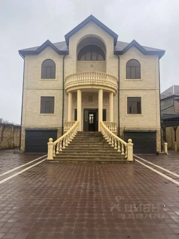 Дом в Дагестан, Махачкала ул. Керимова (450 м) - Фото 0