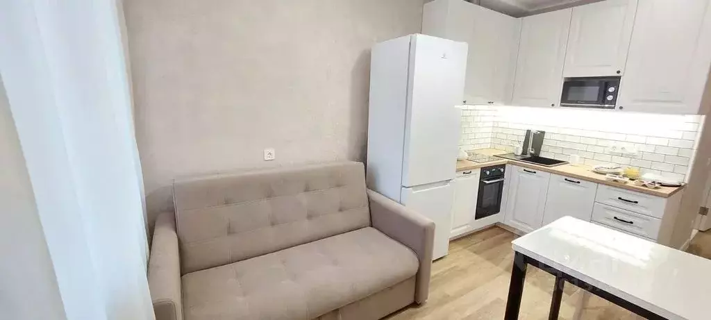 1-к кв. Татарстан, Казань ул. Чингиза Айтматова, 13к2 (40.0 м) - Фото 0