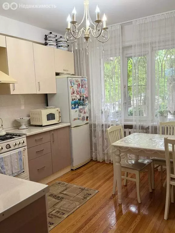 3-комнатная квартира: Махачкала, улица Абдулхакима Исмаилова, 62Г (65 ... - Фото 0